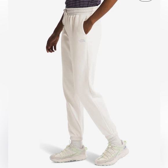 The North Face Half Dome Fleece Womens Sweatpants White Cream Size XXLARGE NWT - Picture 2 of 8